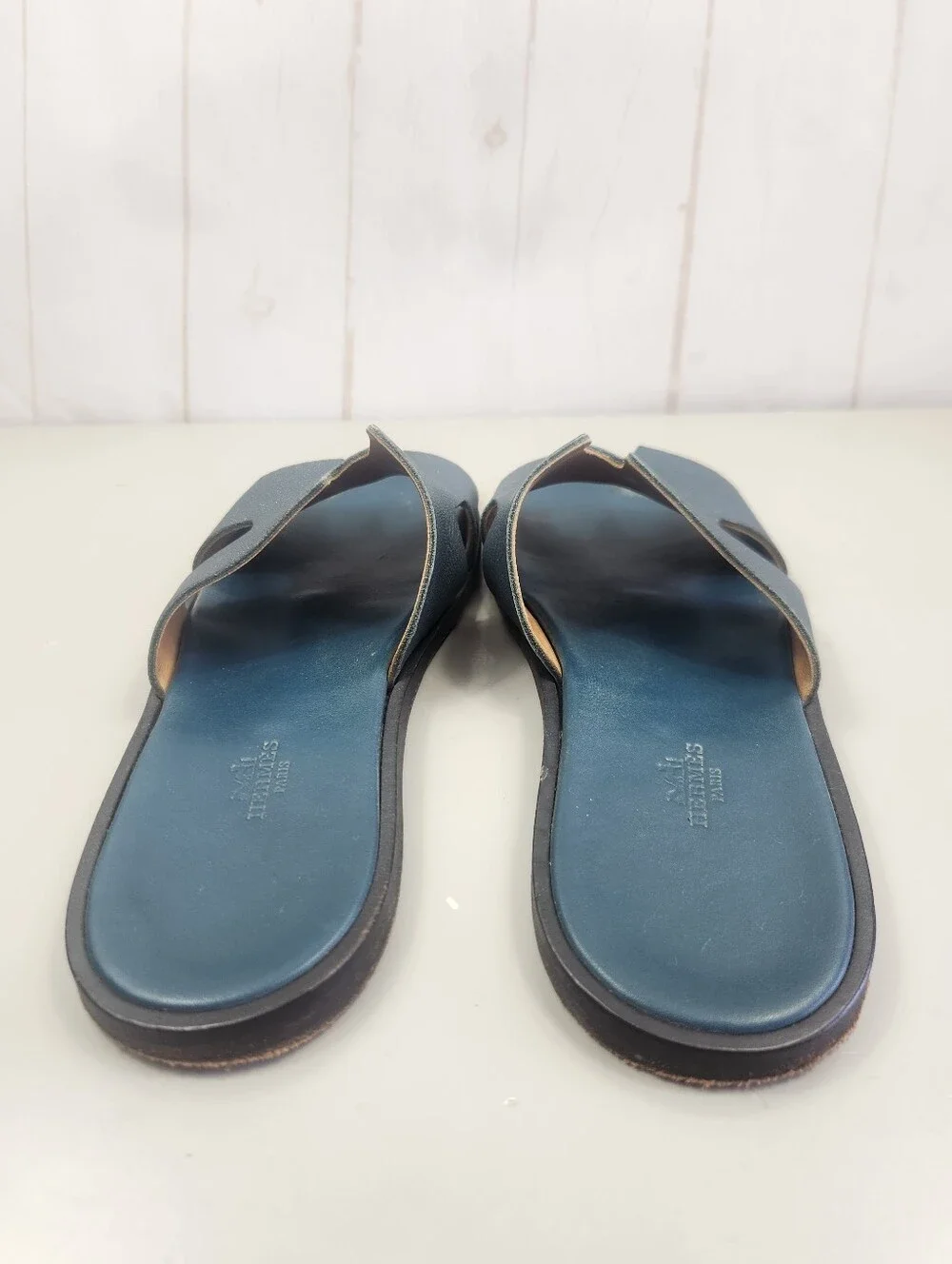 Hermes pair linen